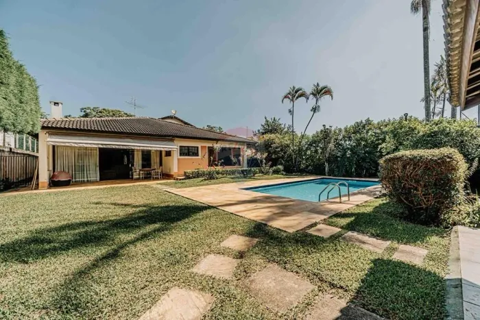 Casa de Condomínio para venda em Jardim Passárgada I de 450.97m² com 5 Quartos, 4 Suites e