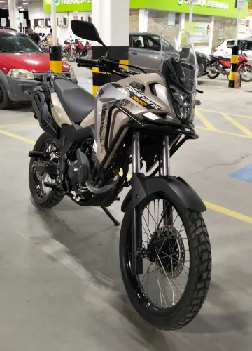Sahara 300 Adventure 2025