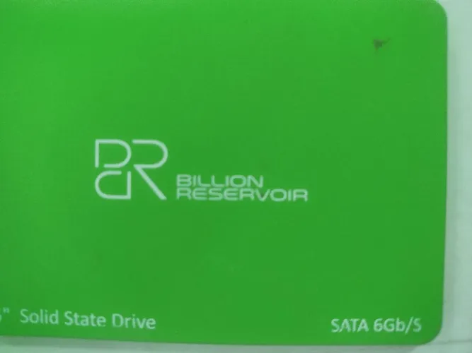 3 SSD dois usados um novo