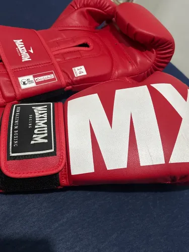 Vendo par de Luvas Maximum Vermelho 14Oz - Excelente Qualidade