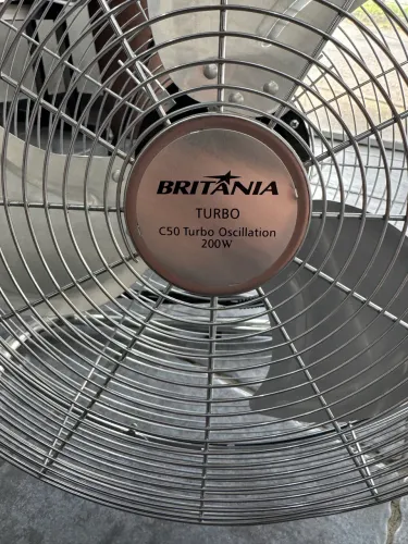 Ventilador e circulador de ar Britânia C50 - 127V