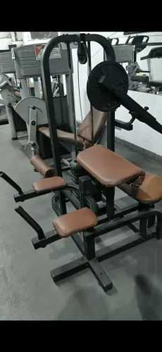 Máquina de glúteos 3 apóio