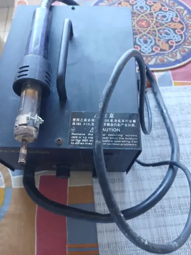 Máquina usada para concerto de celulares e outros