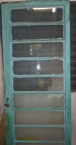 Porta de metal 70cm largura
