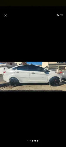 Ford Fiesta Sedan 1.6 16V Flex Aut. 2014