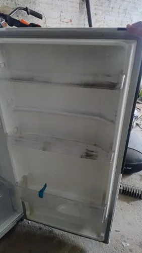 Geladeira Frost Free ...parou de gelar parte de baixo as vezes funciona as vezes não