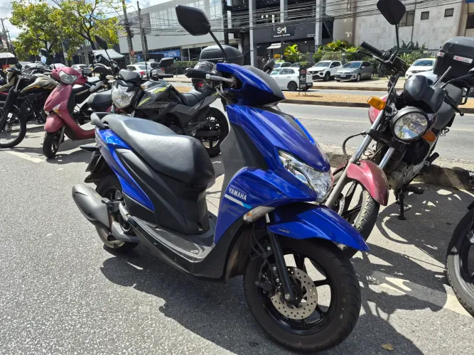 Moto fluo 125