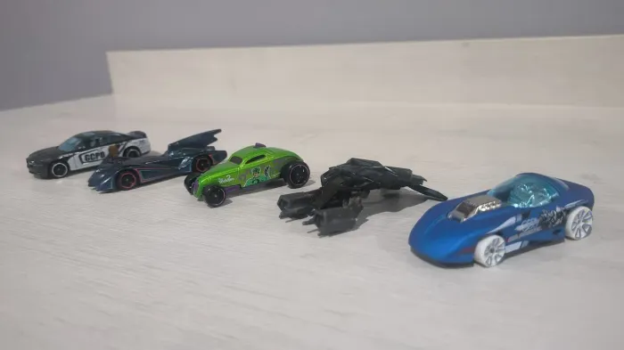 Hot Wheels - Batman<br>Estão em excelentes condições