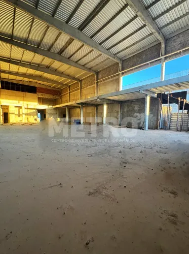 Galpão para locação na BR 428, com 850m², mezanino, Petrolina