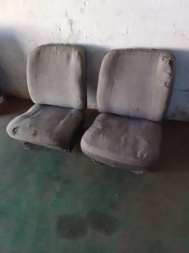 Banco original Fiat 147 baixo