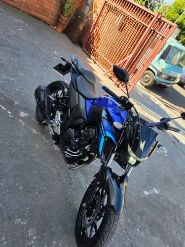 Vende-se FZ25 zerada,único dono