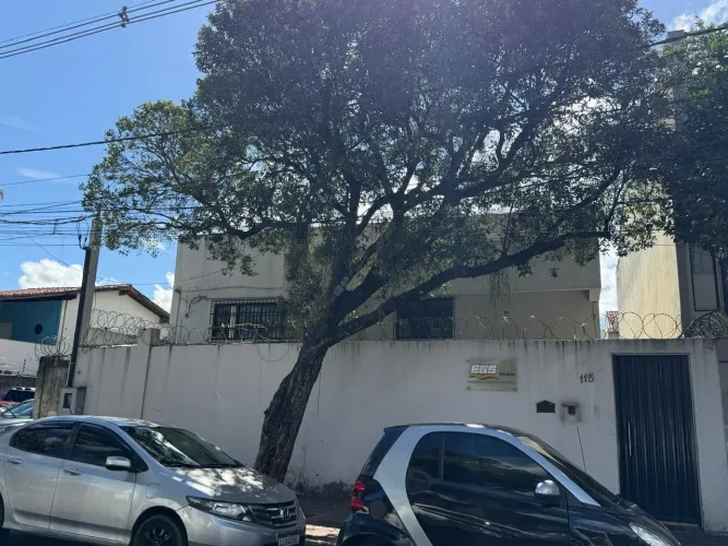 CASA COMERCIAL em VITÓRIA - ES, GOIABEIRAS