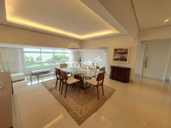 Apartamento mobiliado frente mar para locação.