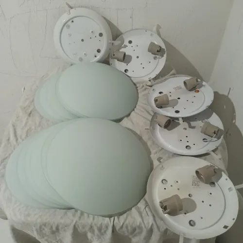 Vende-se luminárias de porcelana