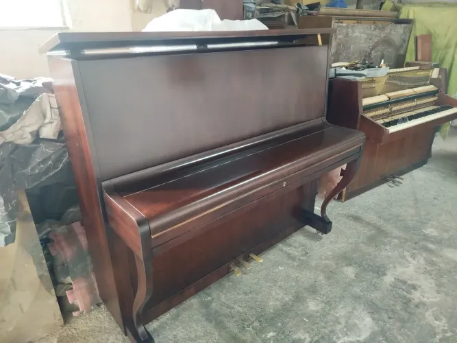 Piano Acústico Grotman Steiner