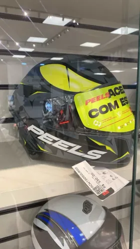Capacete