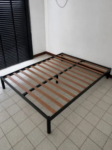 Cama de Casal ferro preta