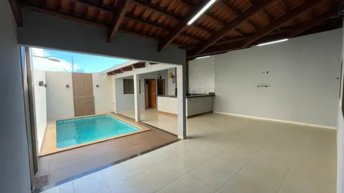 Imóvel para venda tem 195 metros quadrados com 3 quartos em Setor Morada do Sol - Rio Verd