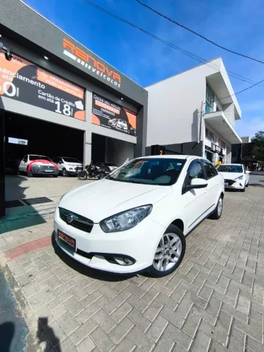 Fiat Grand Siena Essence Dual. 1.6 Flex 16V 2016