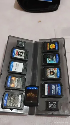 Lote 9 jogos psvita + 2 cartões exclusivos de 4 GB