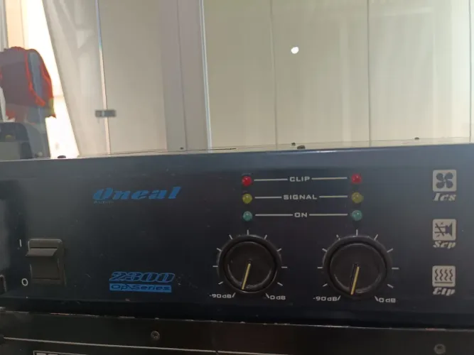 Amplificador ONEAL OP2300 Séries excelente estado