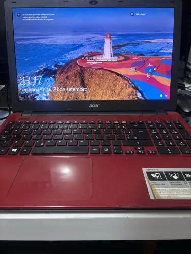 Notebook Acer Aspire E15 | Core i3 | 8GB RAM | SSD 120GB + Capa e Carregador