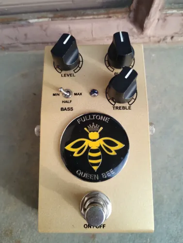 Pedal de guitarra fuzz Fulltone Queen Bee custom