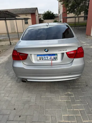 BMW 320I A 2010