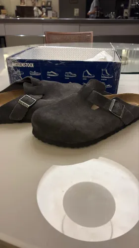 Vendo birken Boston na caixa