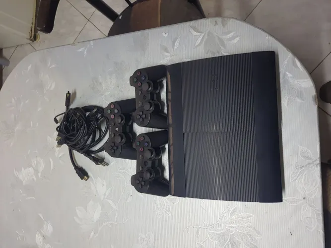 Ps3 desbloqueado mais 1000 jogos na memoria valor de desapego