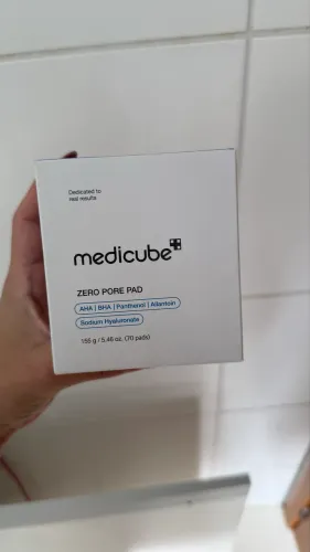 Zero Pore Pad Medicube coreano