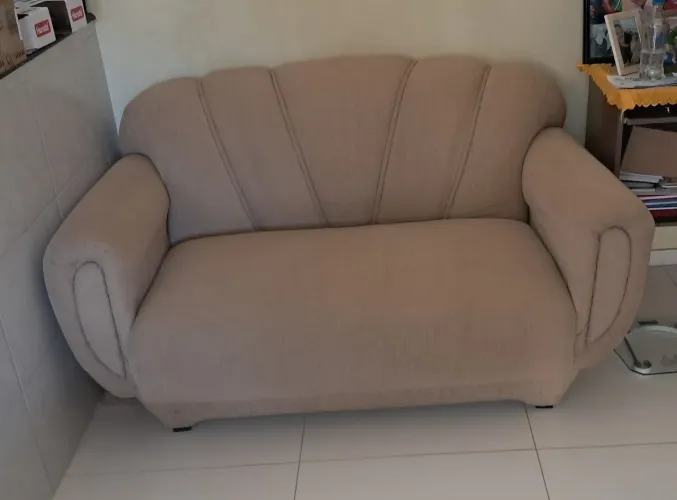 Sofá dois lugares