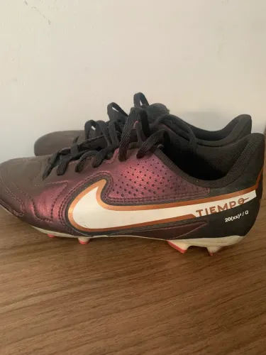 Chuteira Nike campo