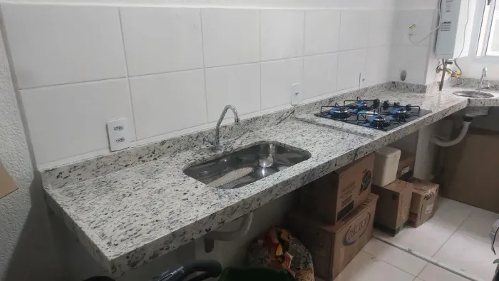 PIAS E BANCADAS EM BRANCO DALLAS