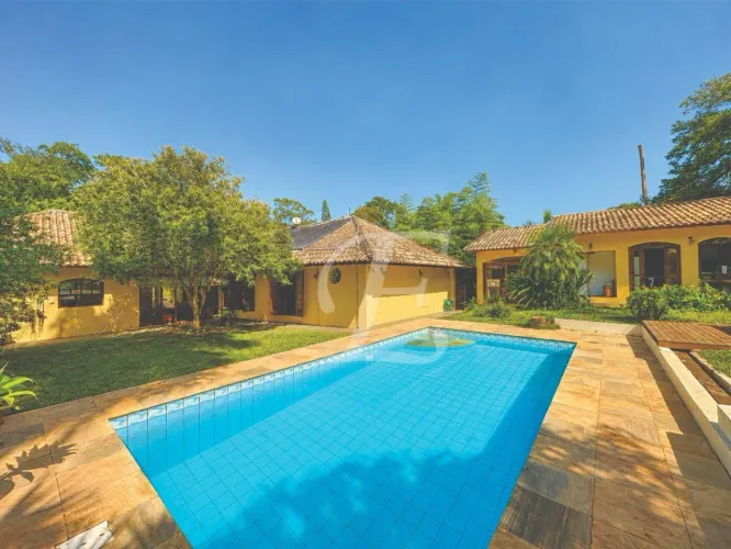 Casa à venda, 302 m² por R$ 1.385.000,00 - Jardim Colibri - Embu das Artes/SP