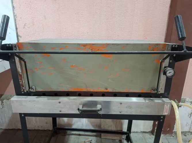 Forno à gás para pizza.