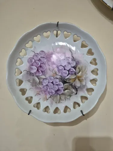 Prato de Porcelana Coração Vazado