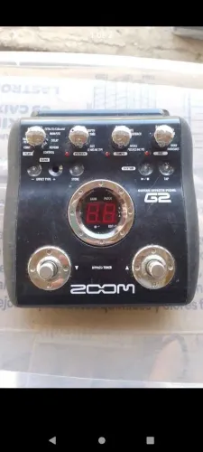 Pedaleira zoom G2 guitarra