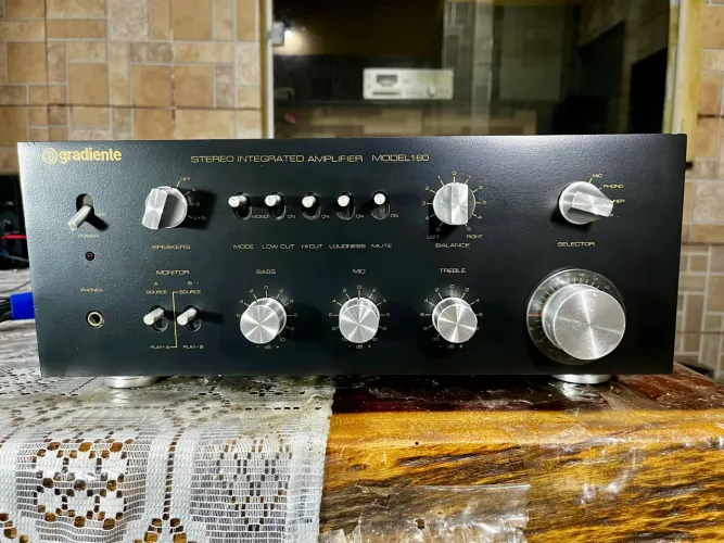 Amplificador Gradiente Model 160 - Impecável - Único no Brasil!!!