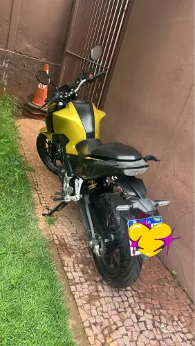 Estou vendendo essa moto CB 300f TWISTER