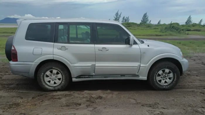Mitsubishi Pajero Full GLS/gls/pkhpe 3.2 Dies.ti 5P 2004