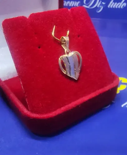 Pingente Coração 3 Cores de Ouro 18 Kilates Peso 0.75 Gramas 12 mm