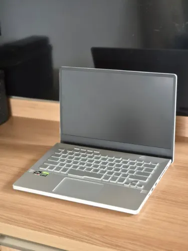 Laptop Asus ROG Zephyrus G14 RTX 3060 Ryzen 7 5800HS - Pra retirada de peças (Leia o anúnc