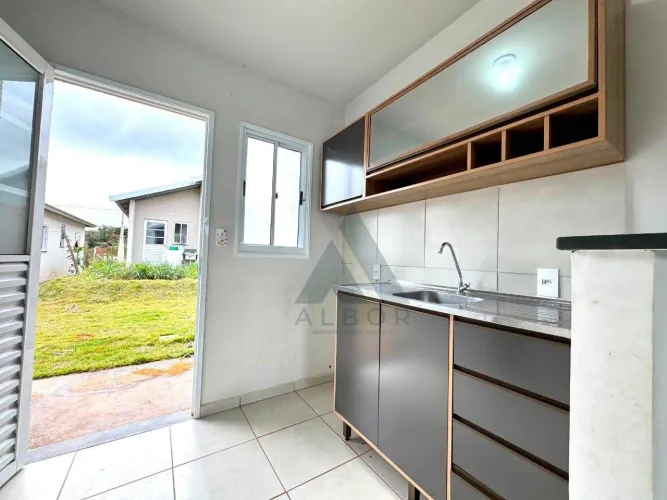 Casa com 2 dormitórios à venda, 43 m² por R$ 220.000 - Vila Mazzei - Itapetininga/SP