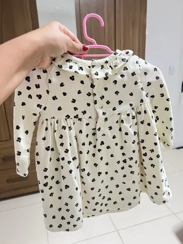 Vestido bebê 6 meses Carters