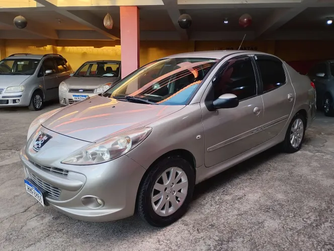 Peugeot 207 Sedan Passion XS 1.6 Flex 16V 4P 2012