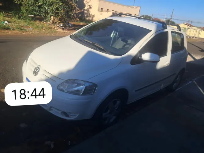 Volkswagen Fox Plus 1.6mi/ 1.6mi Total Flex 8V 4P 2005
