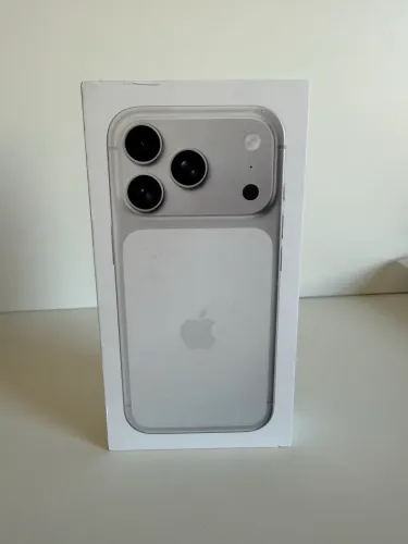 iPhone 17 Pro lacrado
