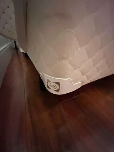Cama box Queen somente a base