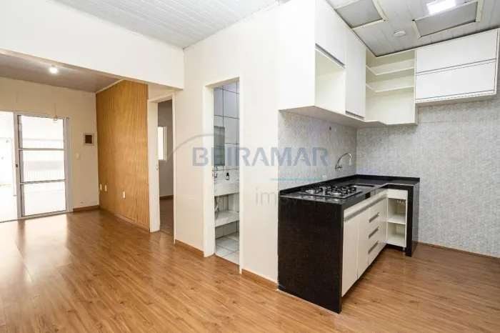 Casa à venda com 3 Quartos - Vila Planalto